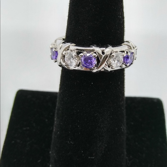 16 Stone Ring - Picture 1 of 4